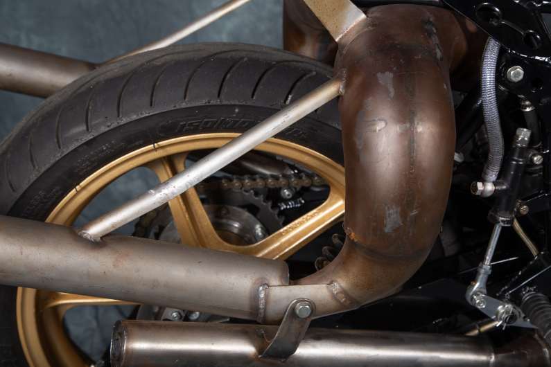 Suzuki RG680 23B