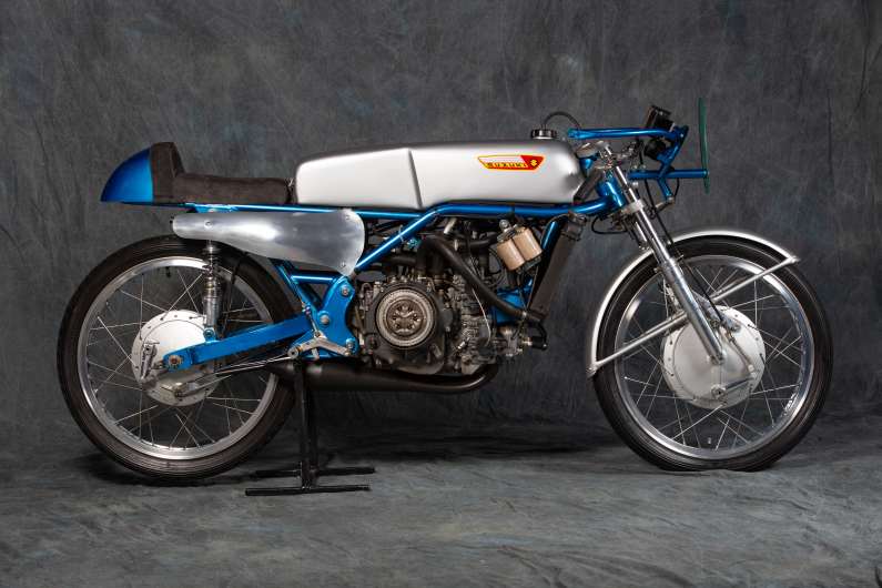 Suzuki RS67